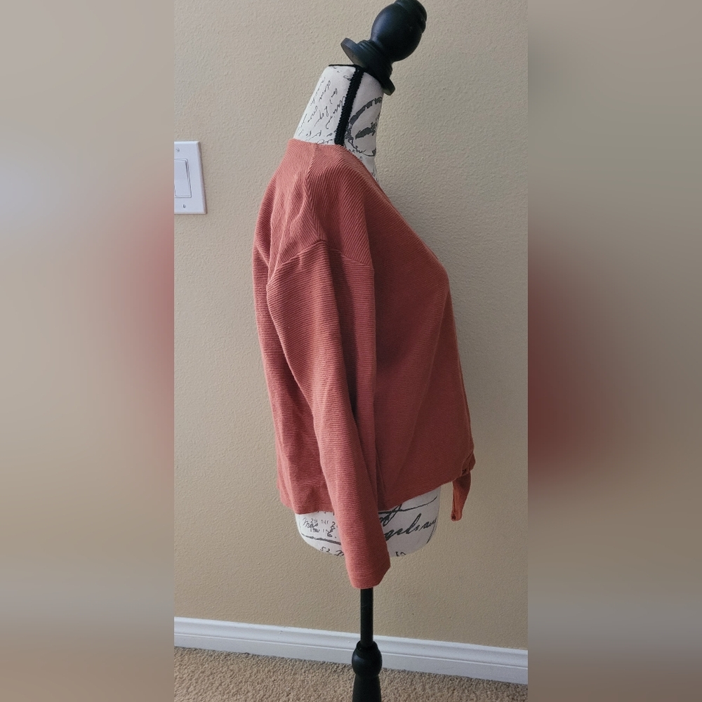 Texture And Thread Madewell Orange/Rust V-Neck Ti… - image 2